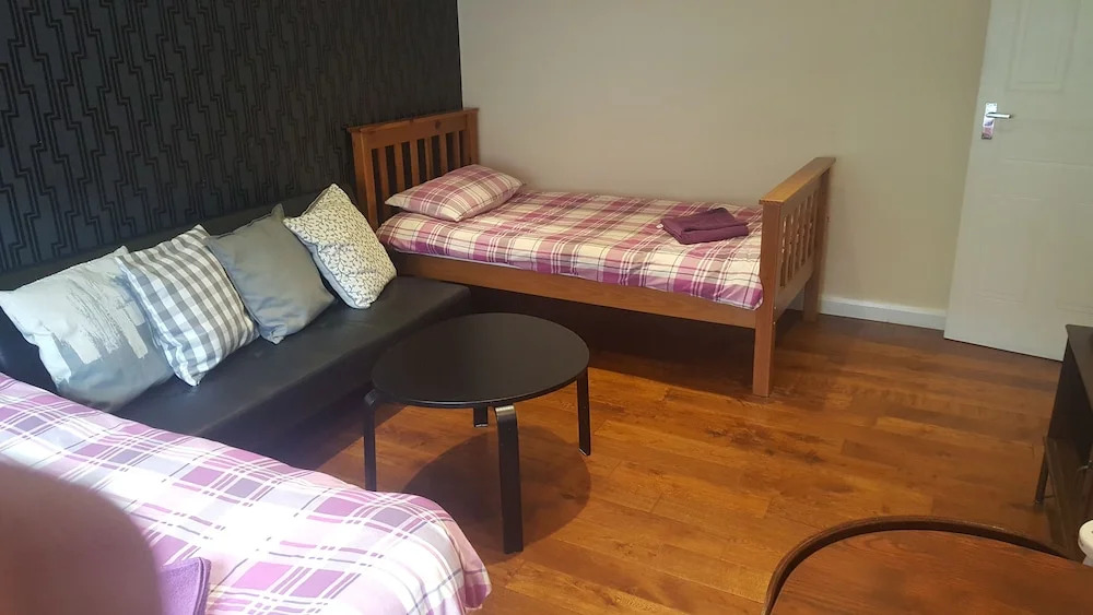 North Woodside Place - 1 Bedroom