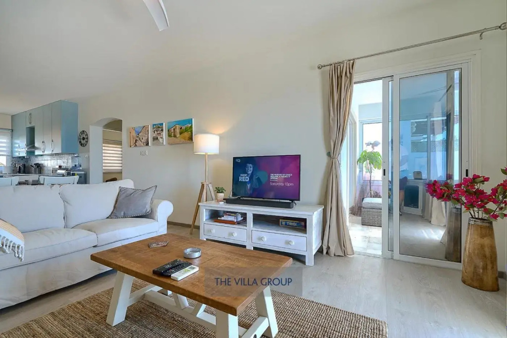 Thea Vista Apartment