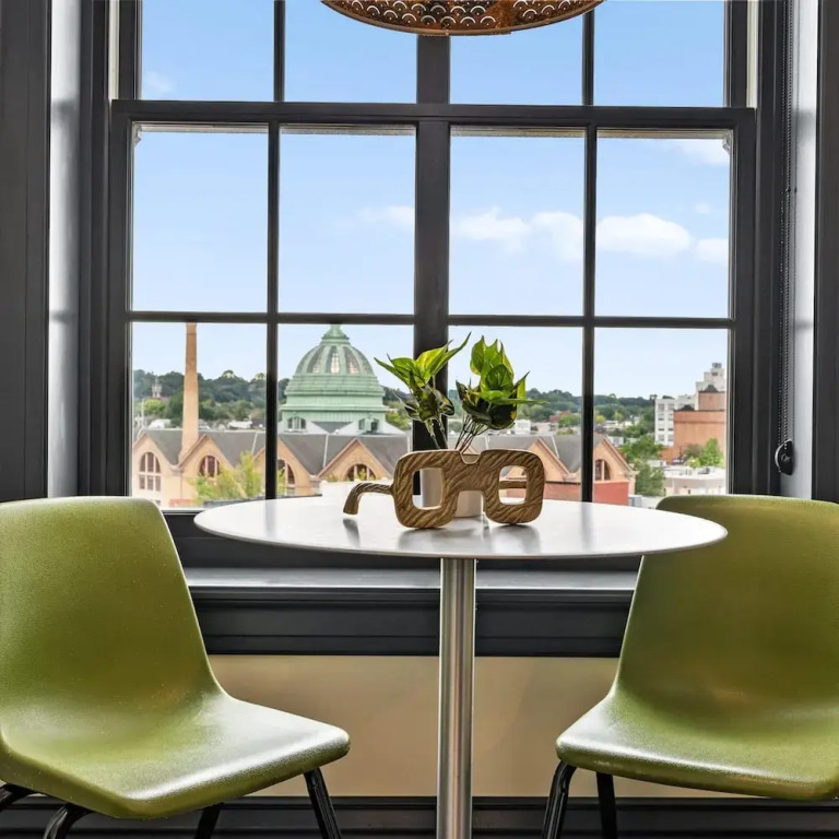 Kasa Classic Studio Near Carnegie Museum of Art The Maverick