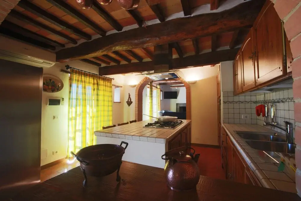 Tenuta Angelici Winery Agriturismo Henni with pool sauna and jacuzzi Cortona
