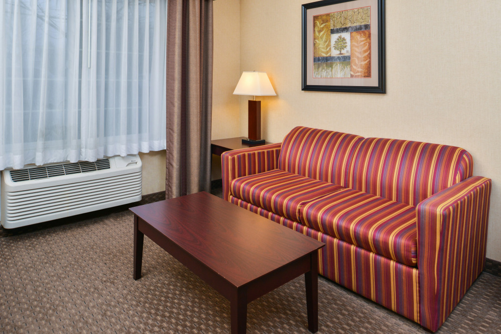 Holiday Inn Express Hotel & Suites Portland - Jantzen Beach by IHG