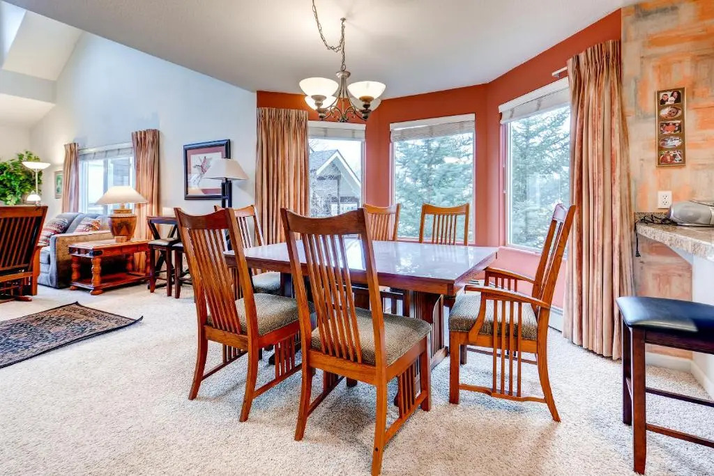 Three-Bedroom Spacious Condo 206 at Bay Club
