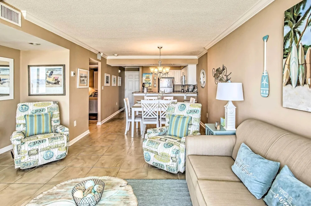 2 Mi to Golfing: Oceanfront Myrtle Beach Condo