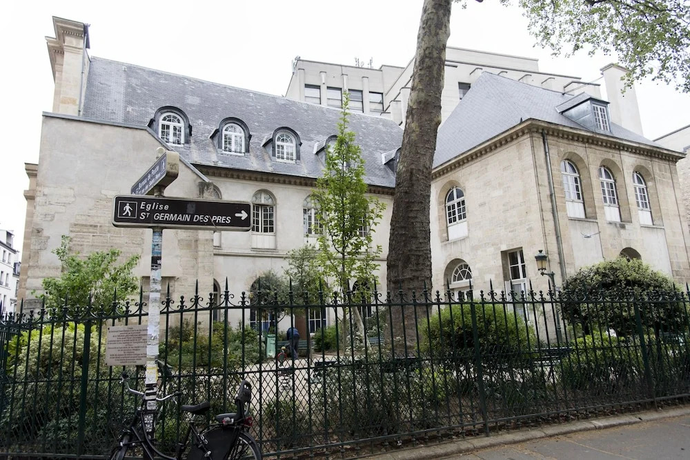 Boulevard Saint Germain