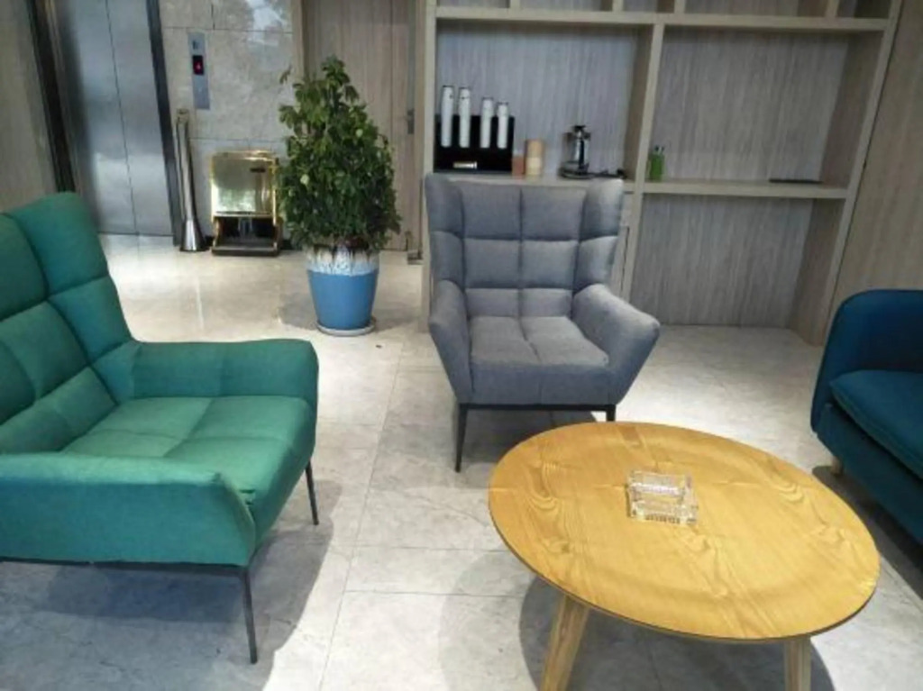 Set Chain Hotel
