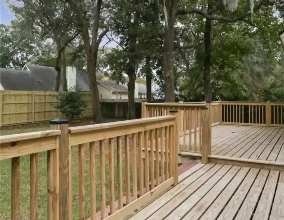 Modern Home Near Beach & City Dog Friendly