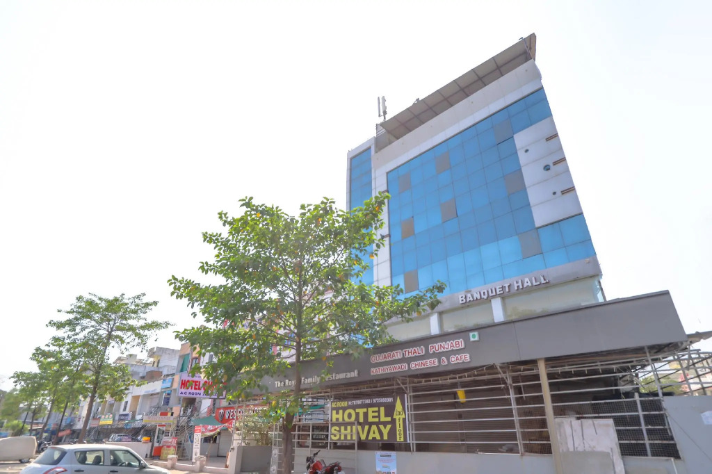 OYO 79733 Hotel Shivay