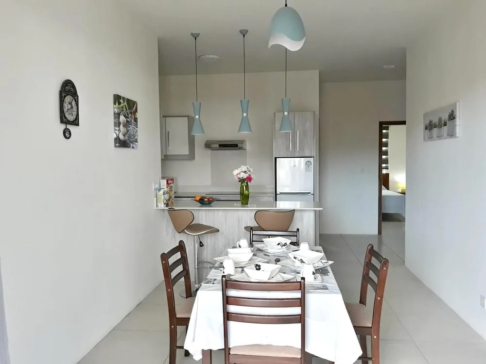 Apartment with 2 Bedrooms in Flic En Flac, with Pool Access, Balcony And Wifi - 800 M From the Beach