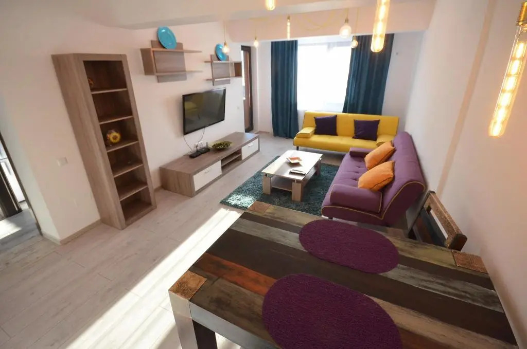 Rya Home 1
