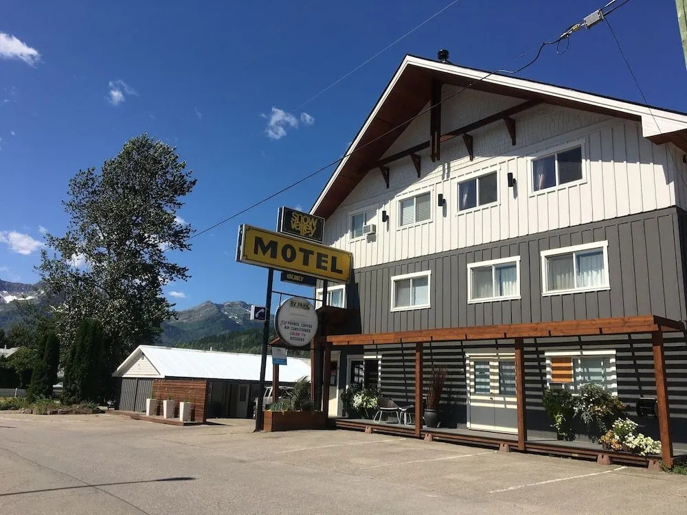 Snow Valley Lodging