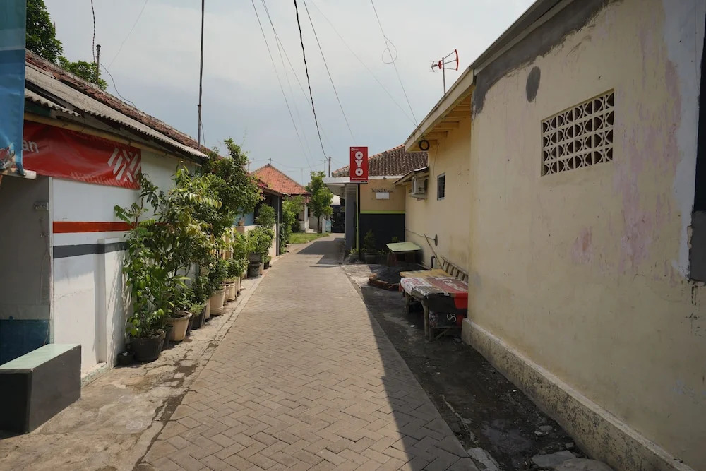 OYO 2492 Nindy Homestay