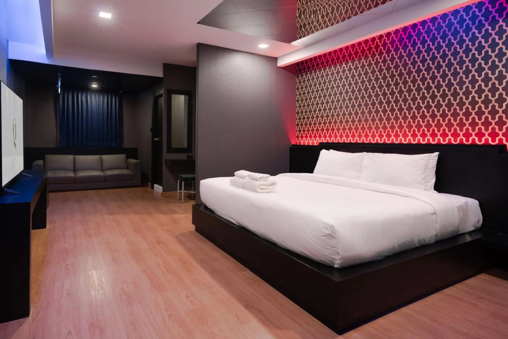 G Boutique Silom Hotel