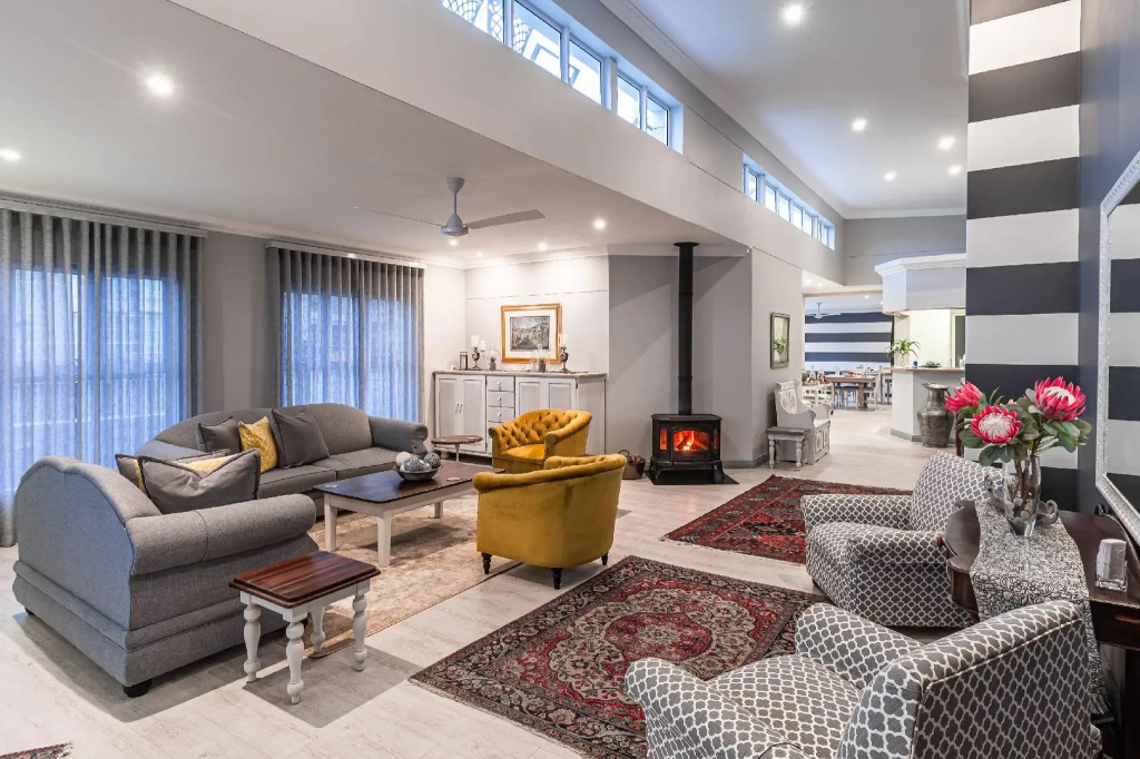 Whale Coast Ocean Villa