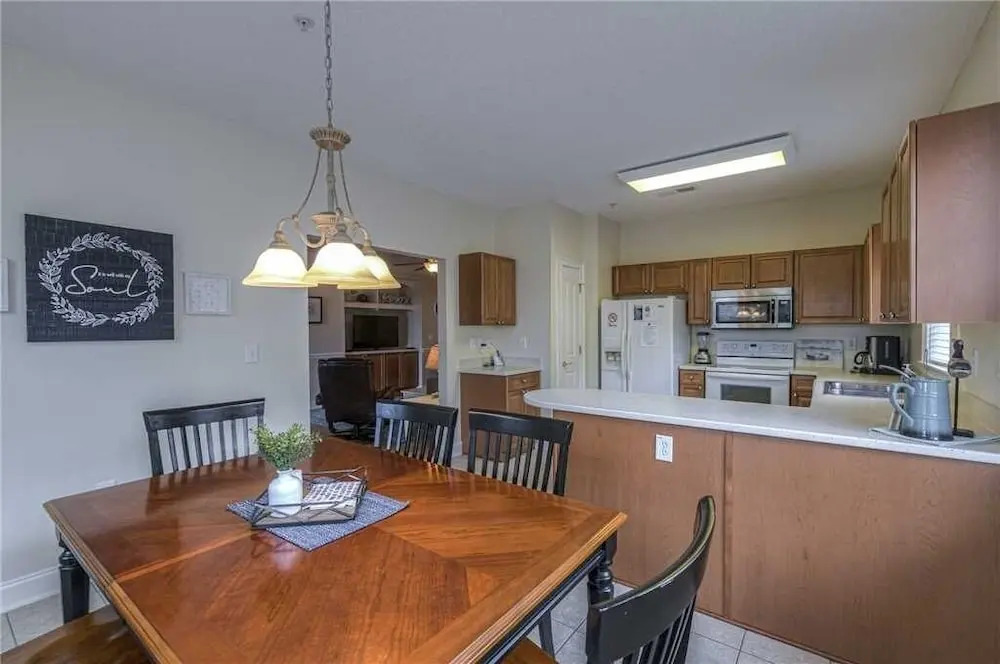 Havens 712 3 Bedroom Condo by Redawning