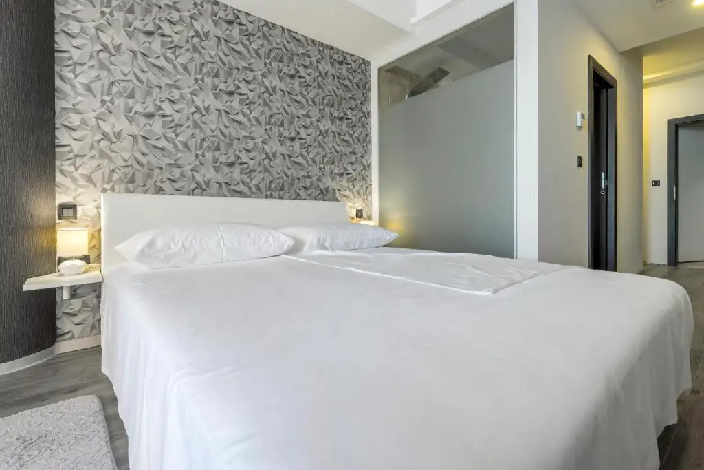 Sea View Luxury Rooms Seven of Nine