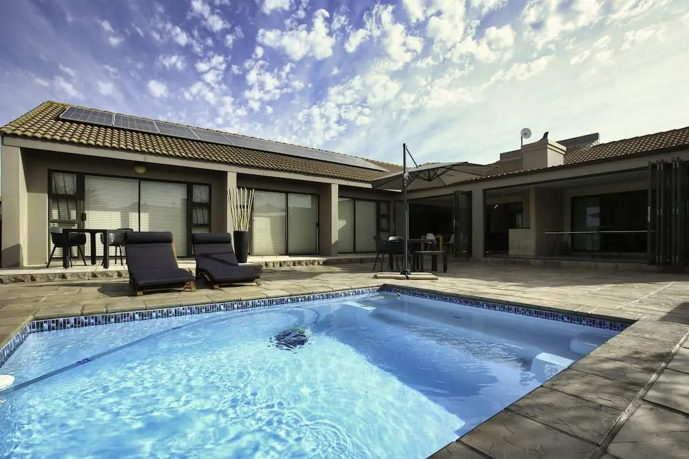 Bailees Place, Langebaan, 6-sleeper