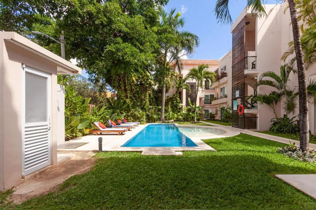 Via Tendenza Condos