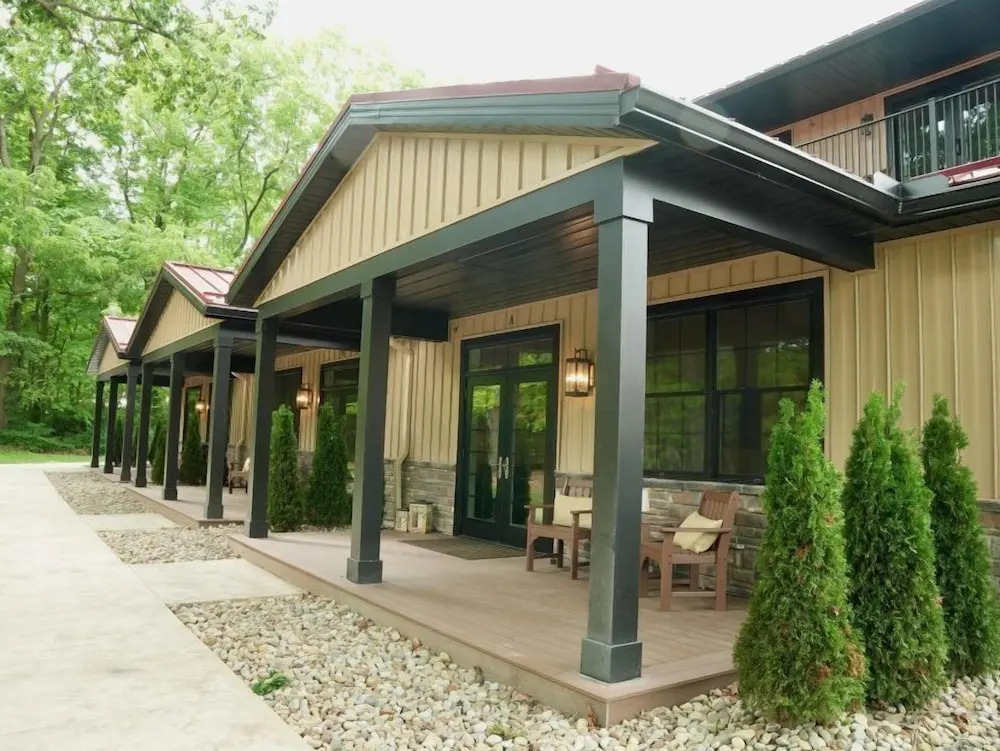 Tall Oaks Resort