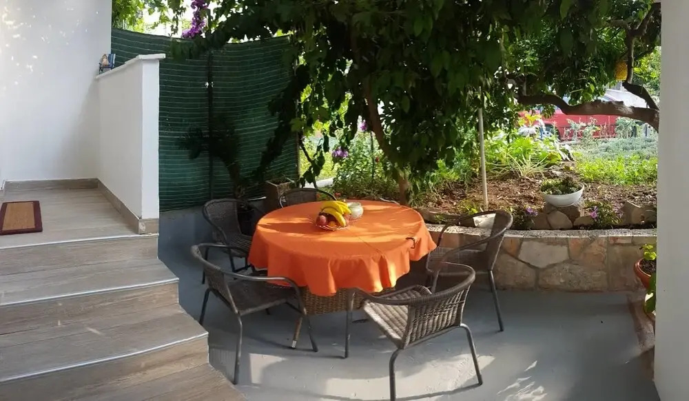 APARTMANI GOMILA