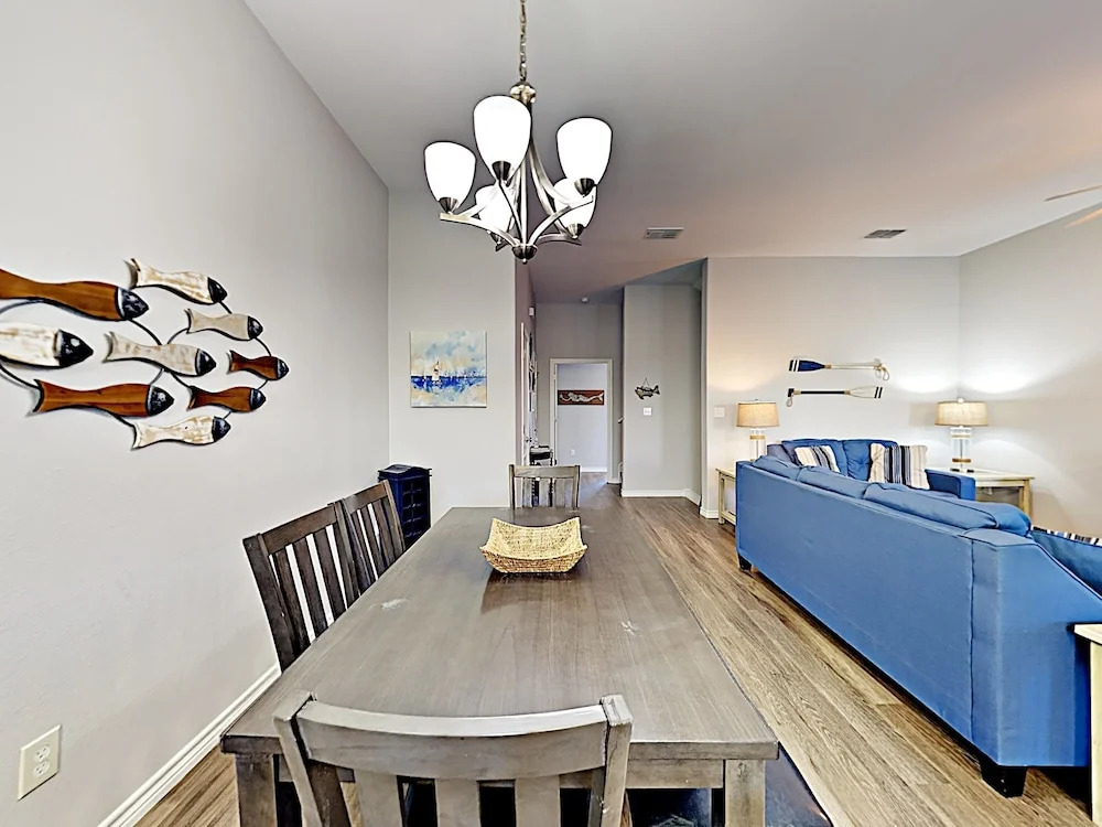 Boats and Oars - 4 Br Condo