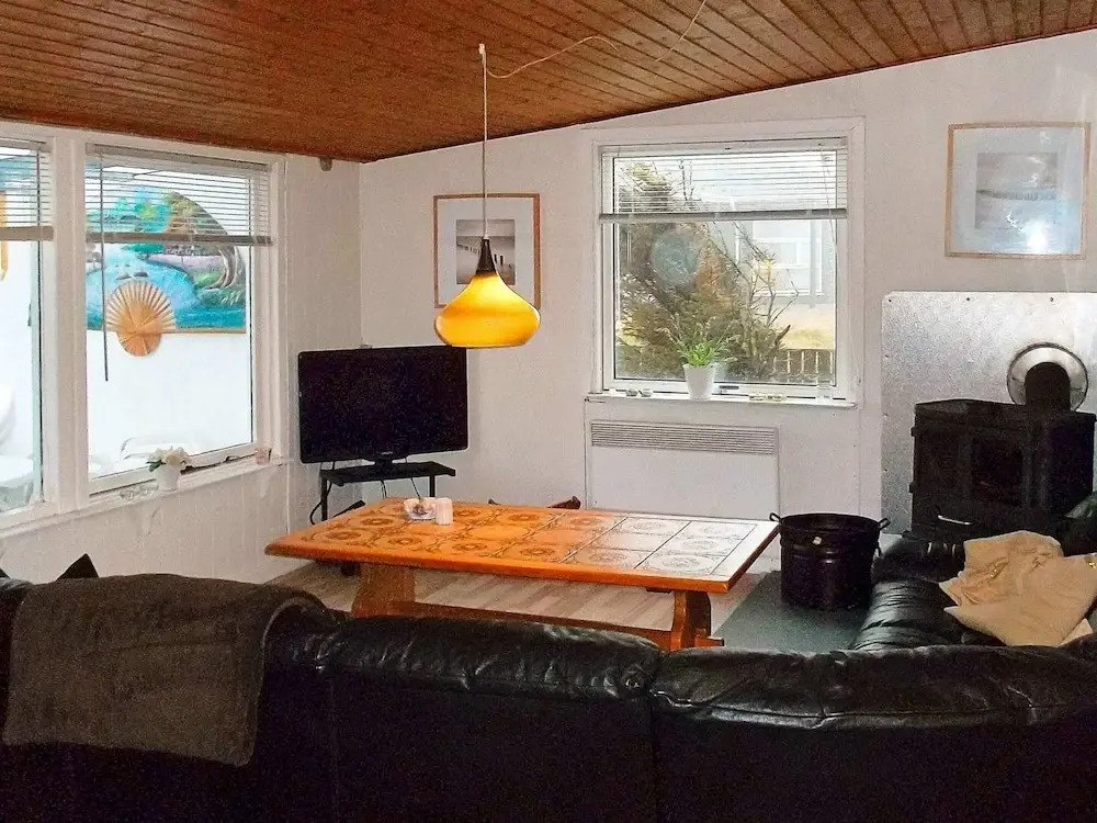 6 person holiday home in Harboøre