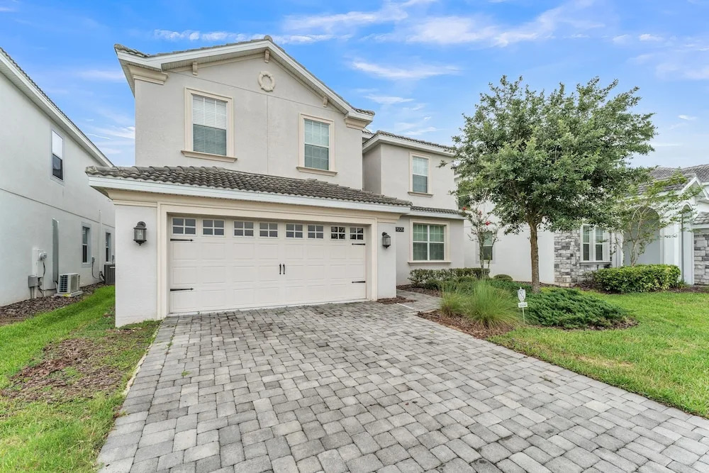 6 Bedroom Star Wars & Mickey Home in Championsgate 6 Home by Redawning