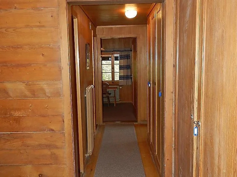 Tree-Tops, Chalet