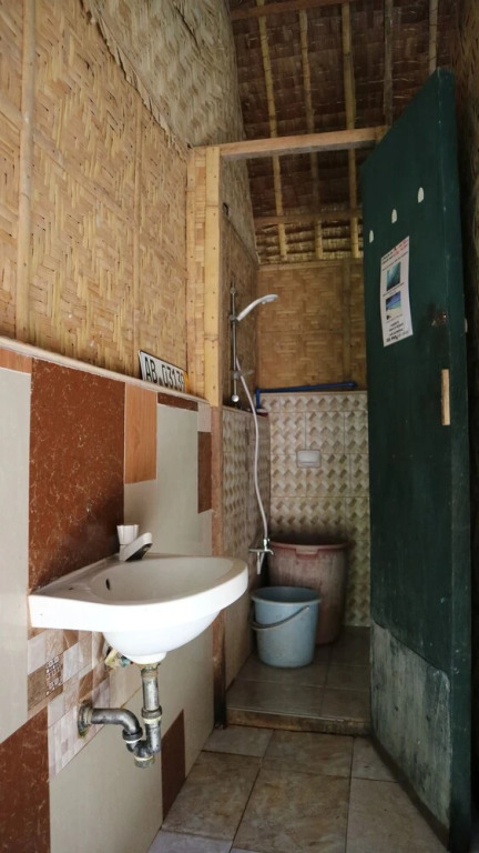 Henry's Hostel