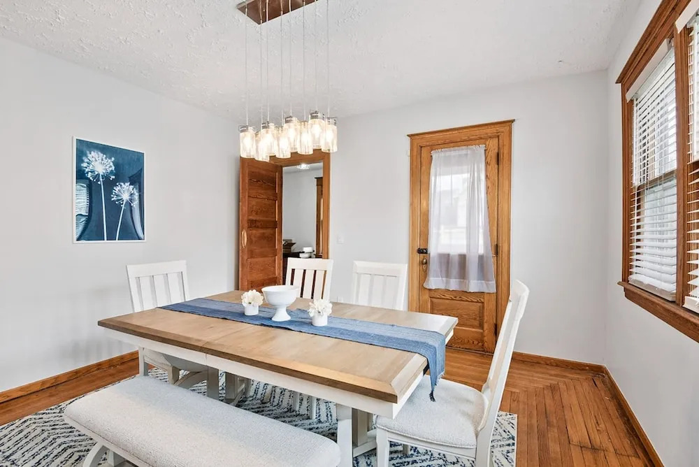 Historic Renovated Home Steps to Notre Dame 103