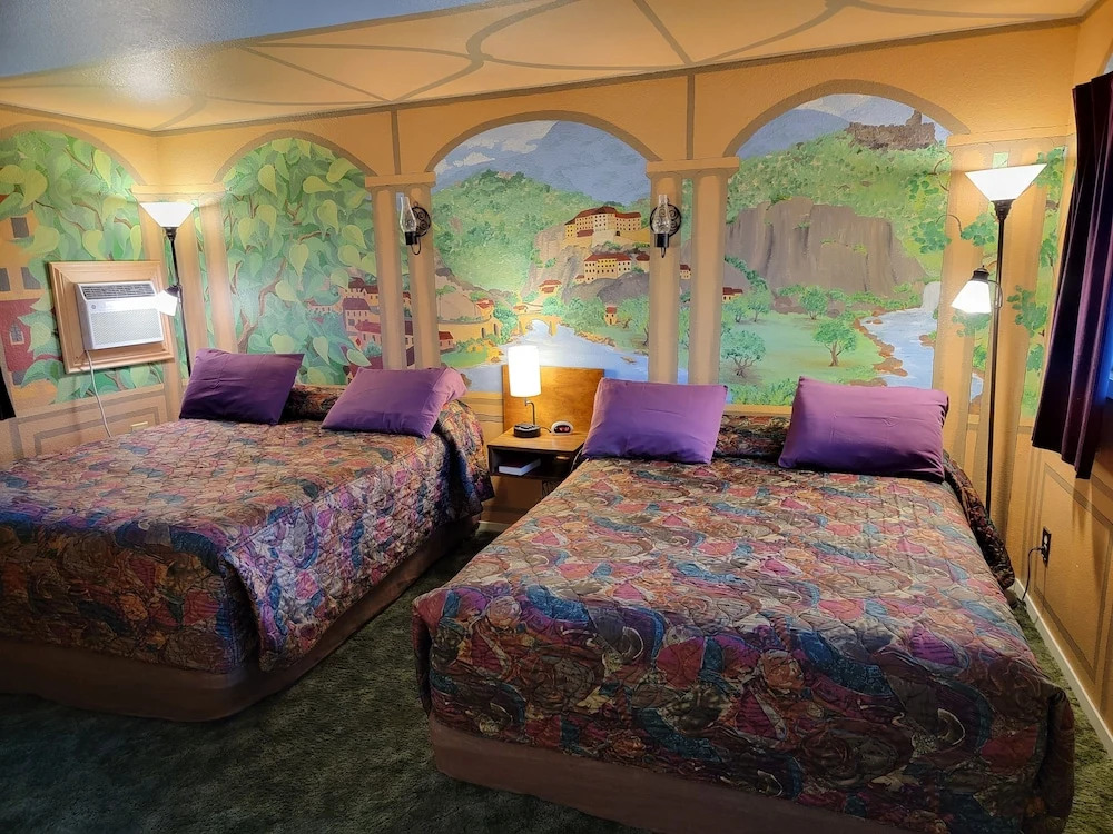La Collage Inn