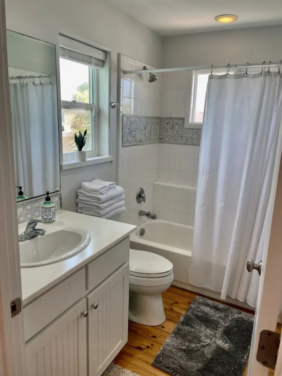 Chic Charmer 3 Bedroom Home by Redawning