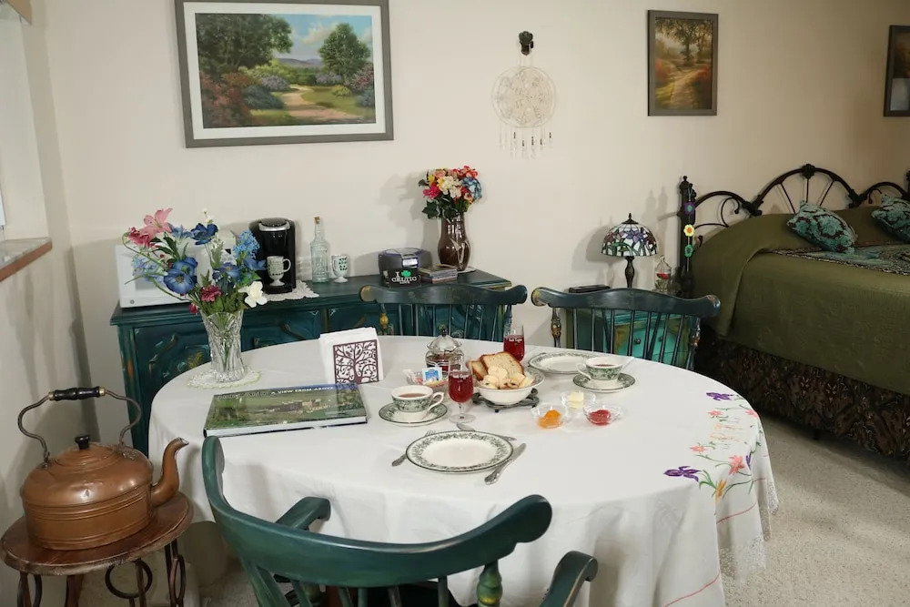 Crystal River Lullaby B&B