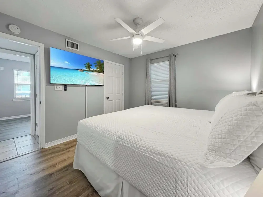 The Perfect Spot Condo for 8!