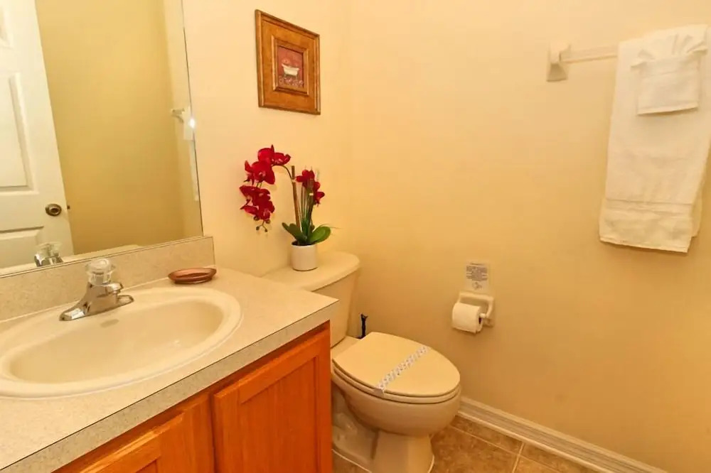 Luxury 5 Bedroom Villa with Secluded Pool/Spa in Glenbrook community near Orlando