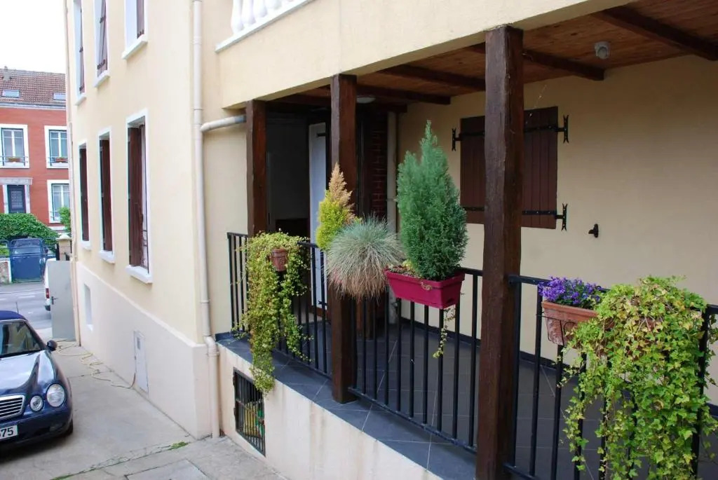 Appartement d'une chambre avec vue sur la ville et wifi a Rosny sous Bois