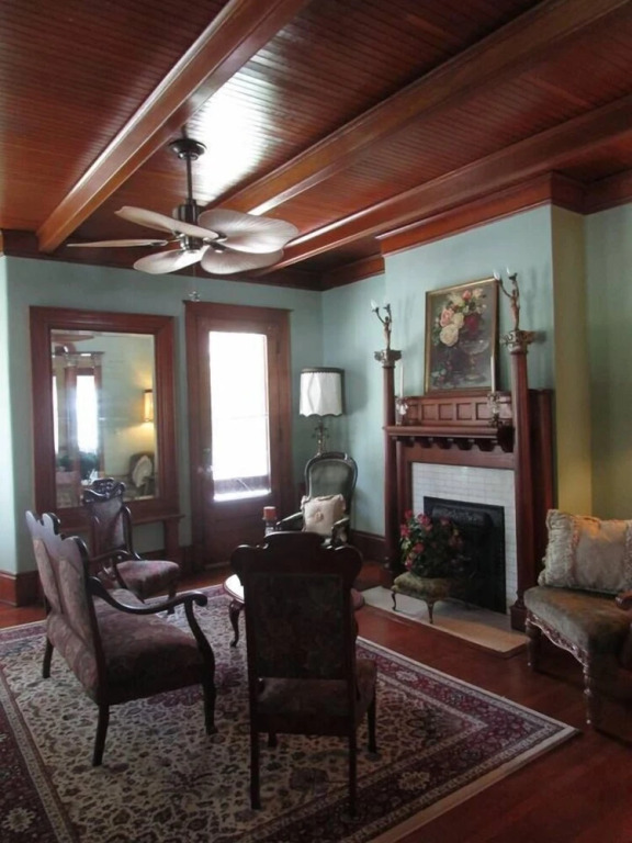 The Old Victorian Inn