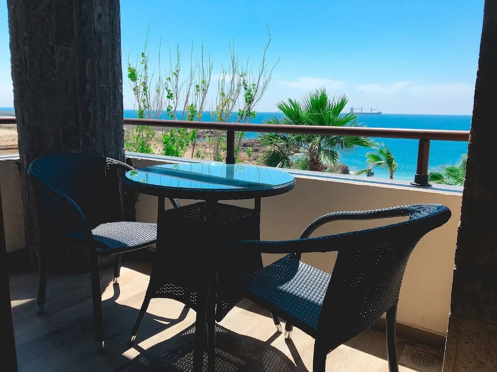 Sea View Hotel