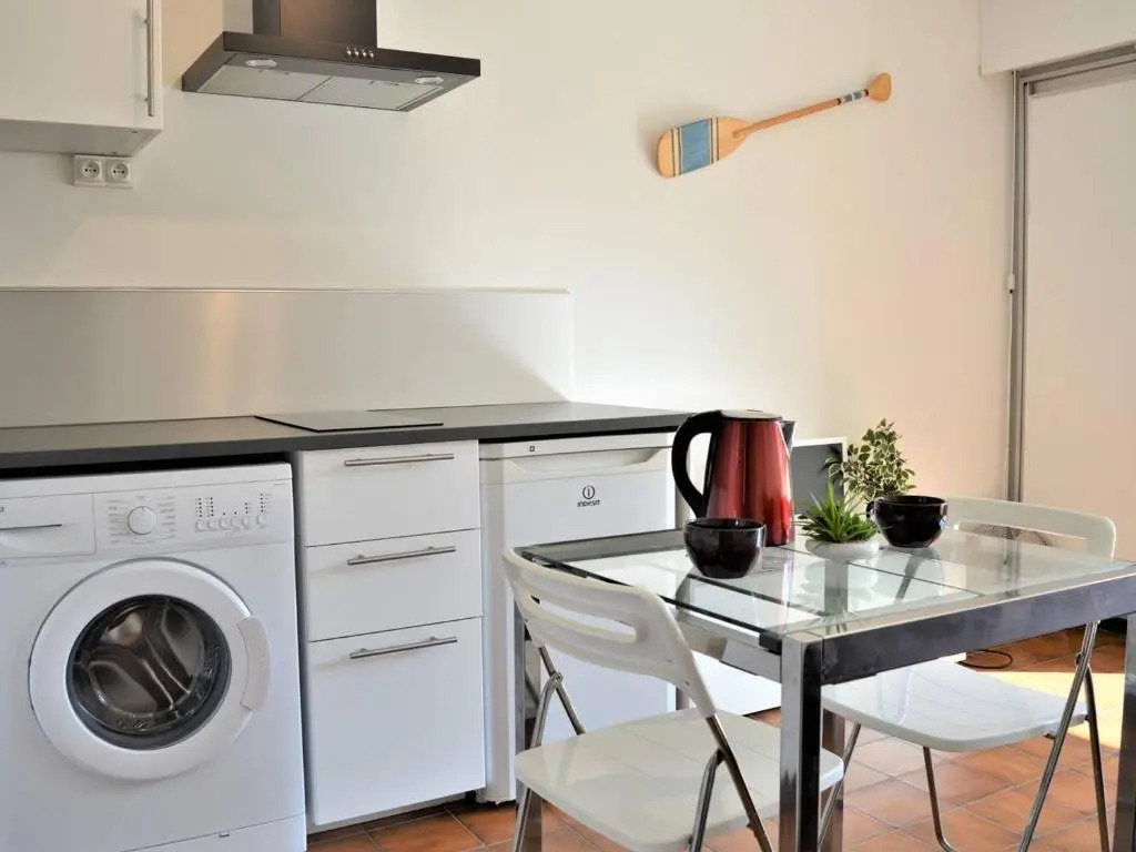 Appartement Cavalaire-sur-Mer, 1 pièce, 4 personnes - FR-1-226B-64
