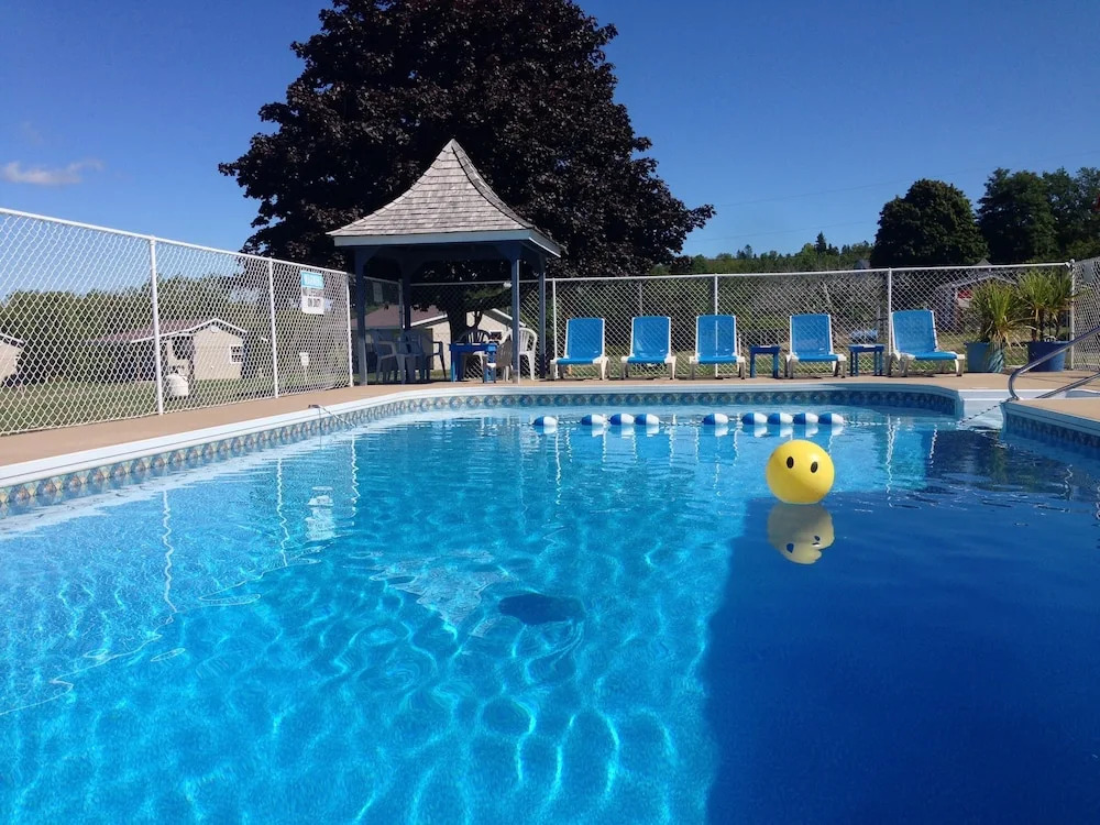 Upper Clements Cottages & RV Park