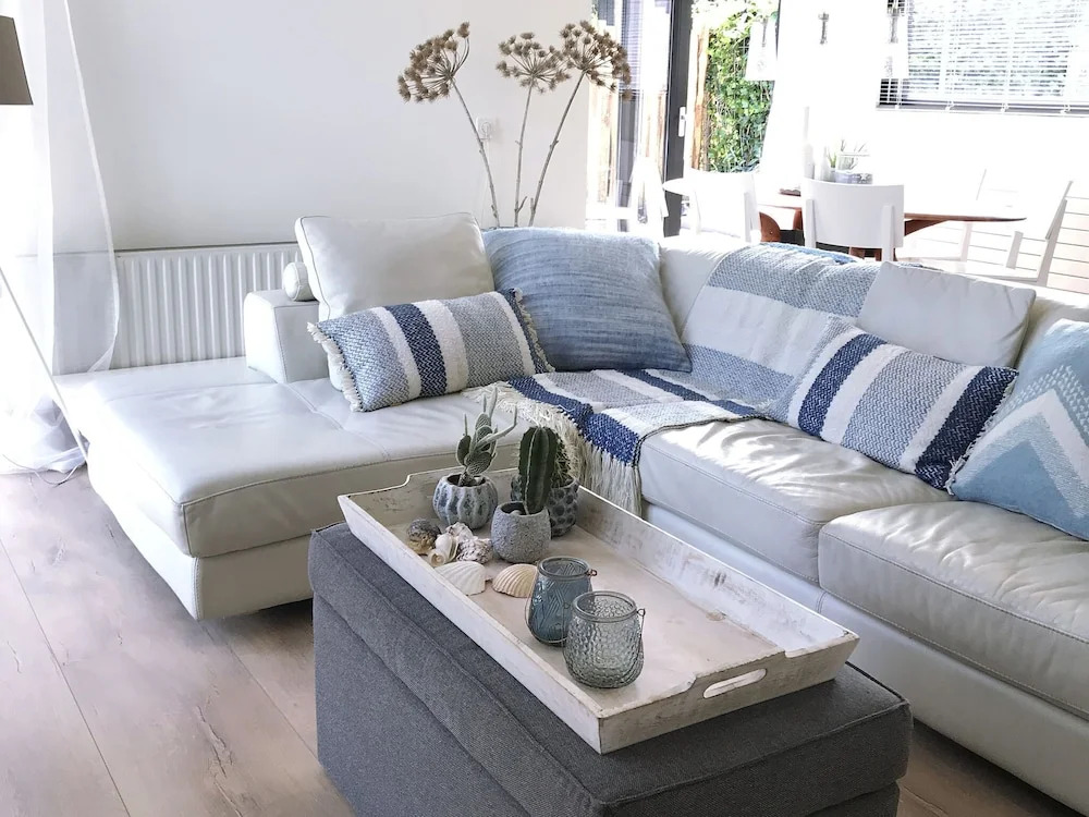 Stylish Holiday Home in Ouddorp near Beach