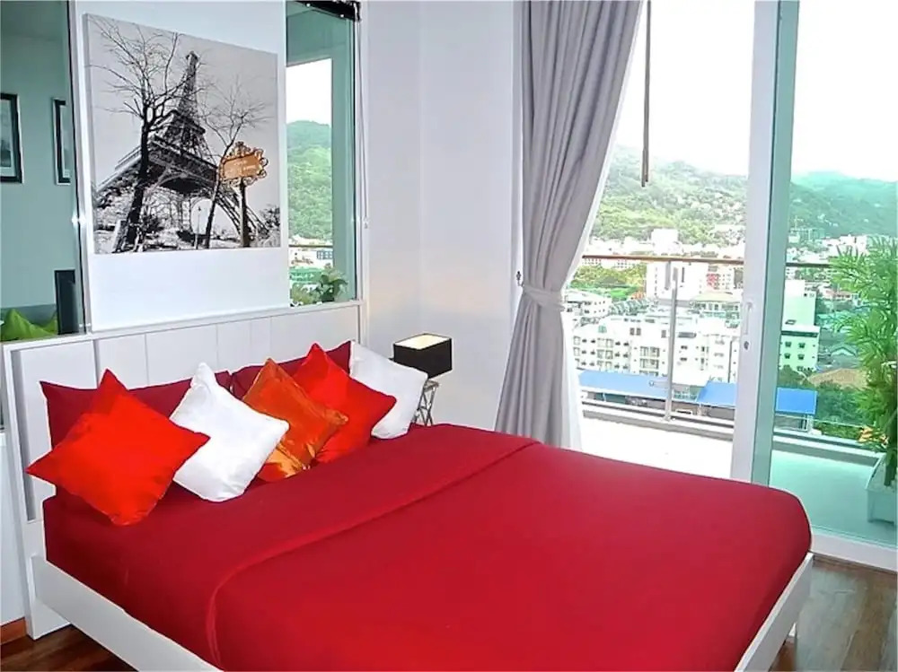Emerald Patong 2 bedrooms Apartment with Terrace