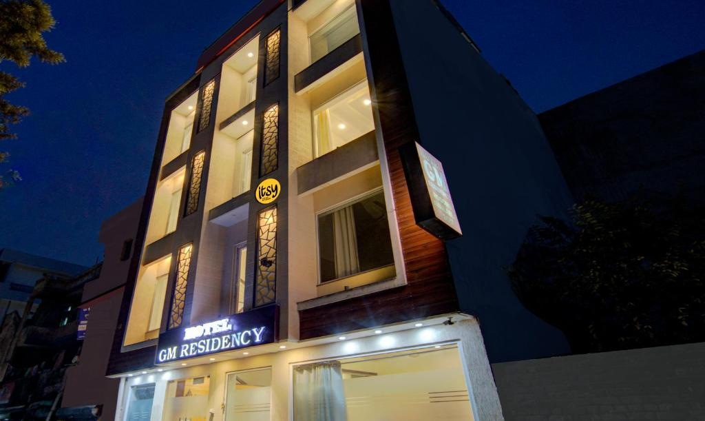 Itsy Hotels GM Residency
