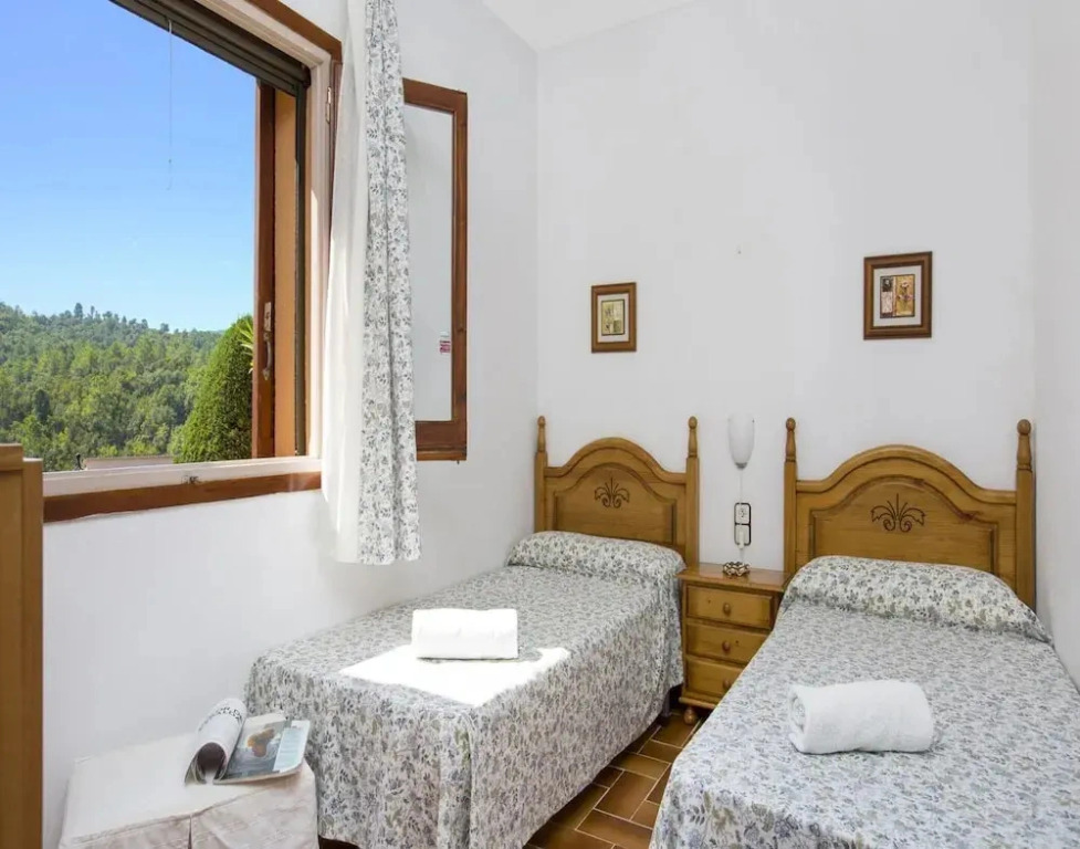 Quiet Residential Villa in Vidreres