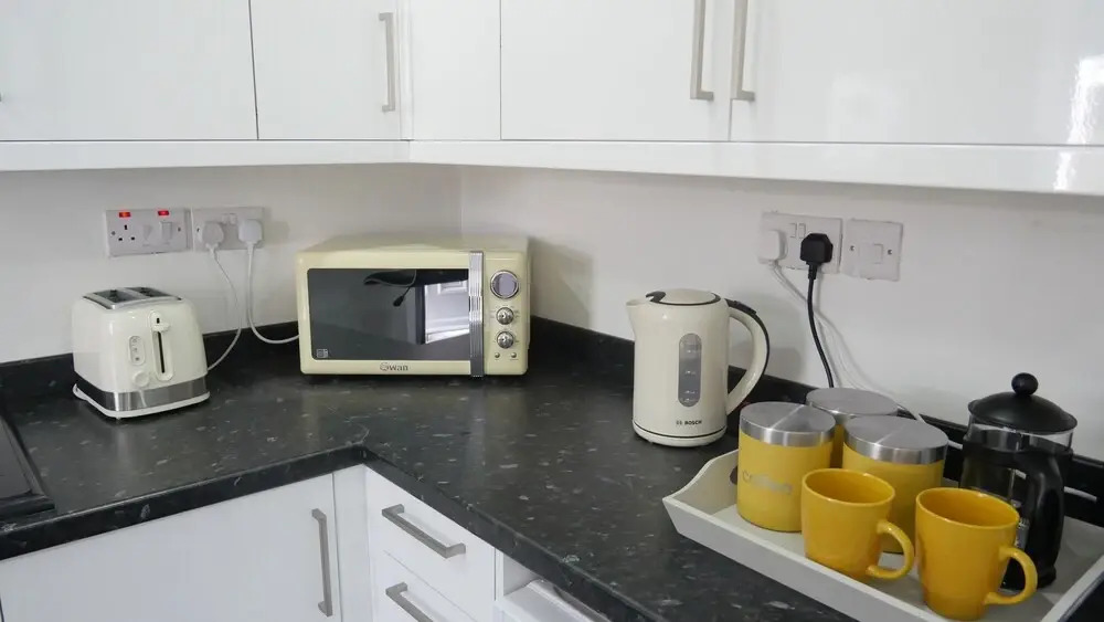 Contractor Accommodation Birmingham Large 6BR Free Parking