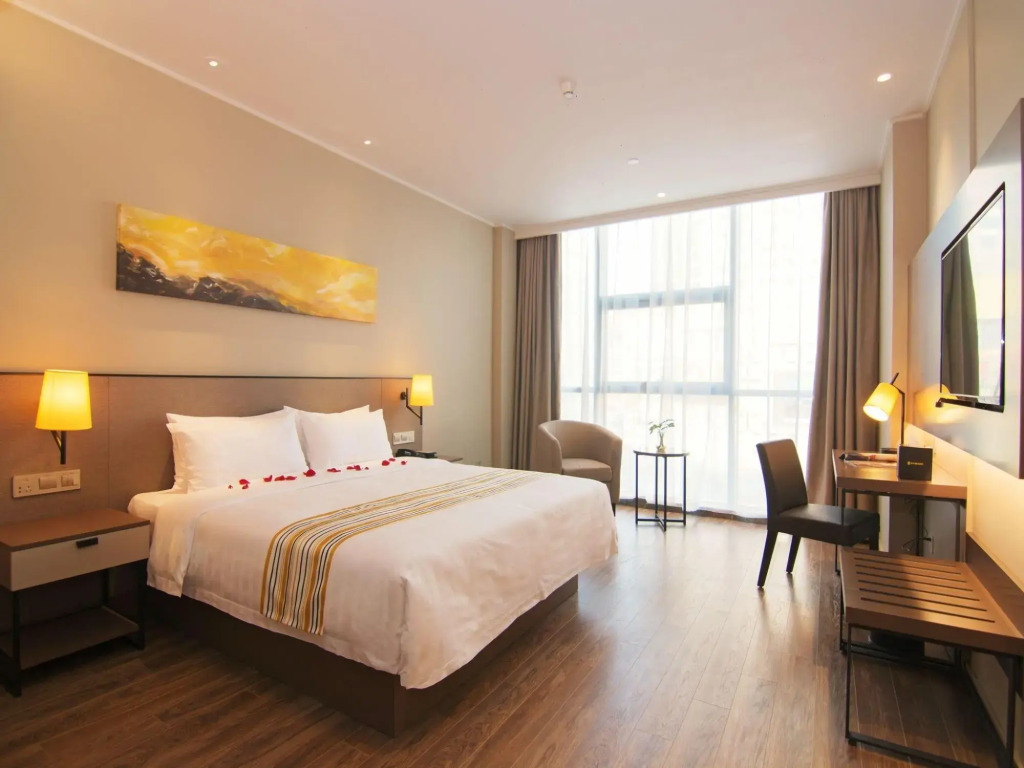 Homeinn Plus Hotel (Suzhou Wanda Plaza Subway Station)