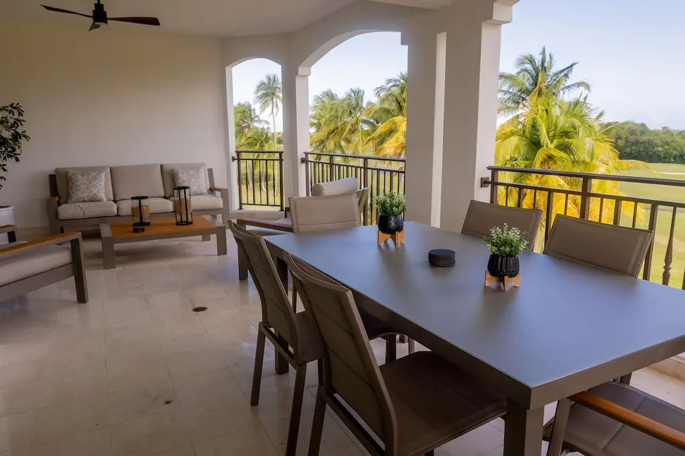 The Country Club Residences at Grand Reserve
