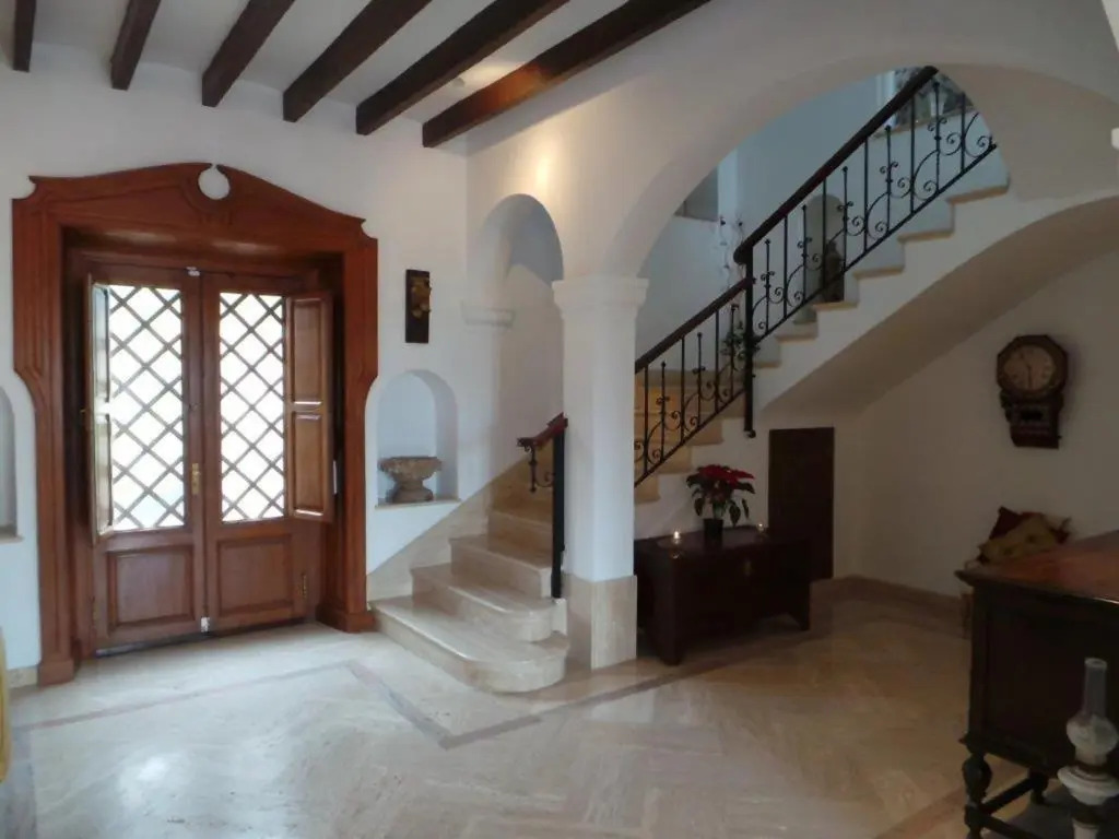 Luxury Villa for 16 people with seaview, pool and bbq