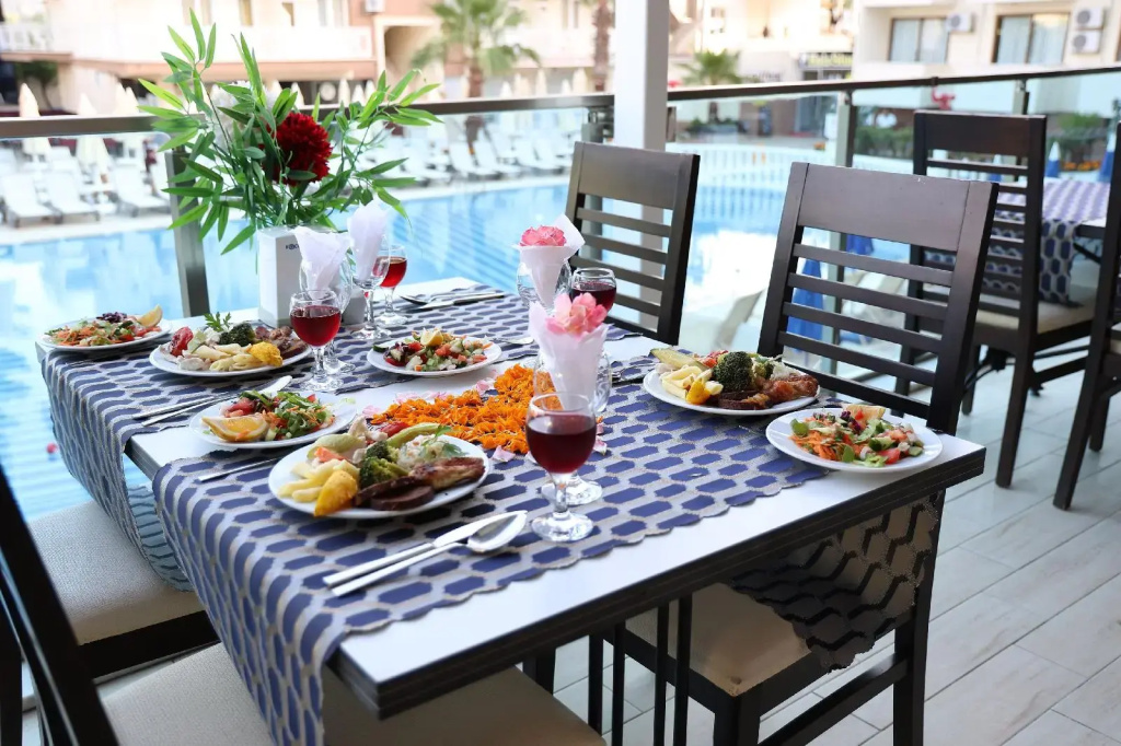 Side Yeşilöz Hotel