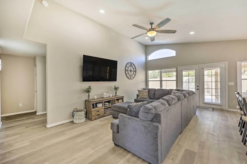 Private Pool & Fenced Yard: Phoenix Home