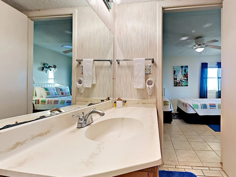 4400 Gulf Blvd Condo Unit 507